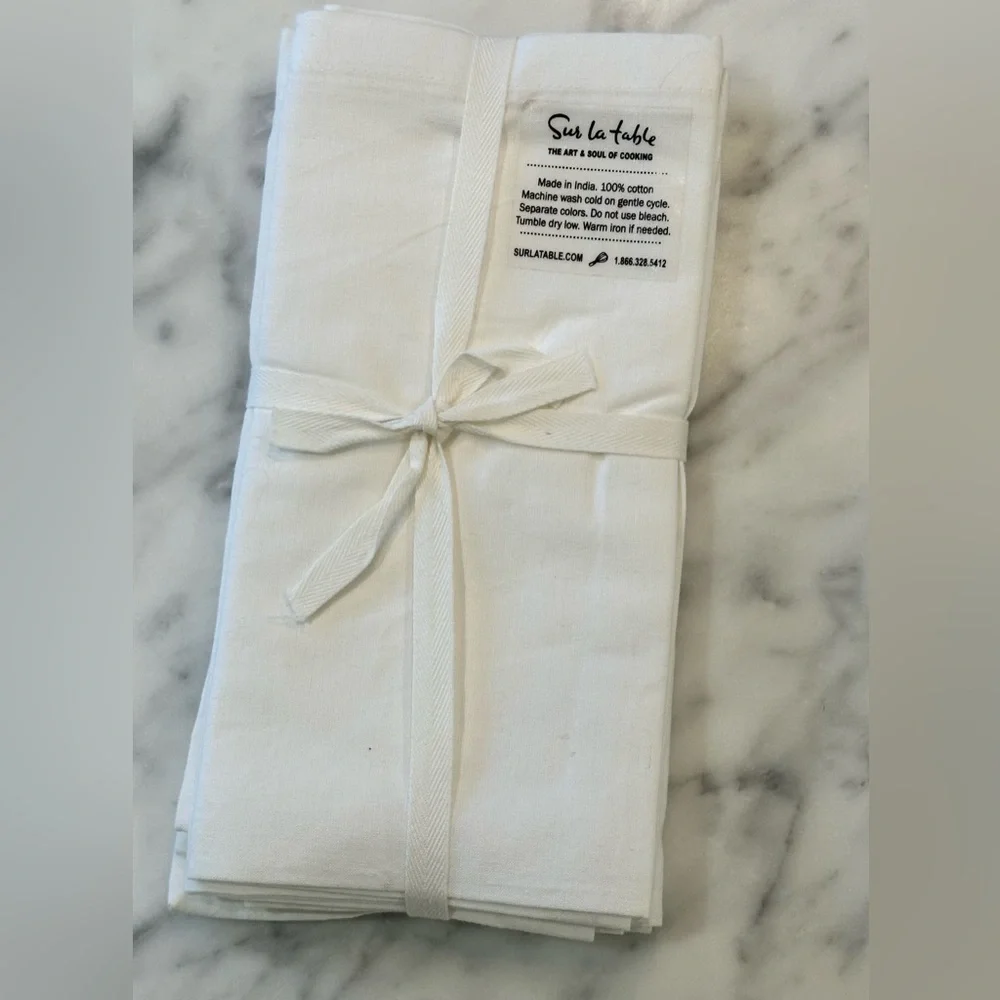 SUR LA TABLE Cloth Napkins - 4 count NWT